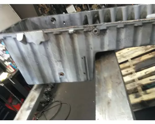 MERCEDES MBE4000 OIL PAN