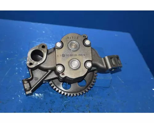 MERCEDES MBE4000 Oil Pump