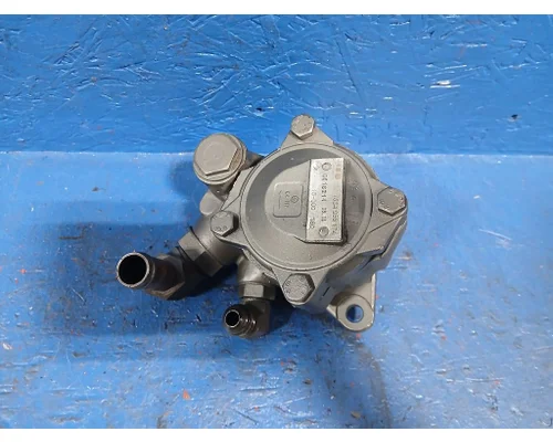 MERCEDES MBE4000 Power Steering Pump