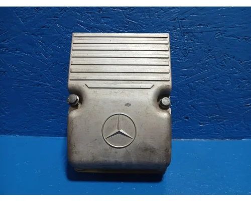 MERCEDES MBE4000 Valve Cover