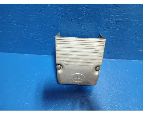 MERCEDES MBE4000 Valve Cover
