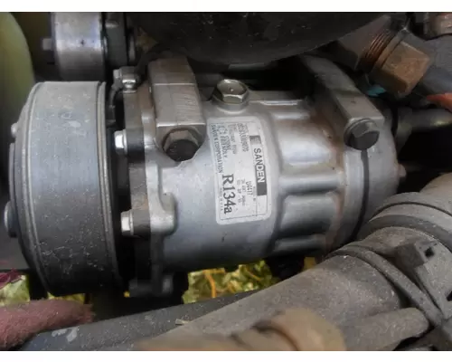 MERCEDES MBE900 Air Conditioner Compressor