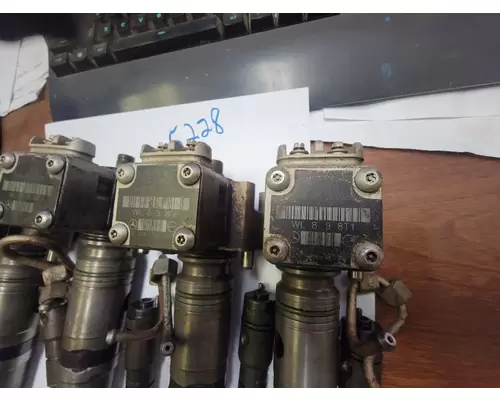 MERCEDES MBE900 Fuel Injector