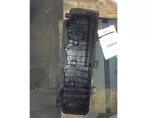 MERCEDES MBE900 VALVE COVER