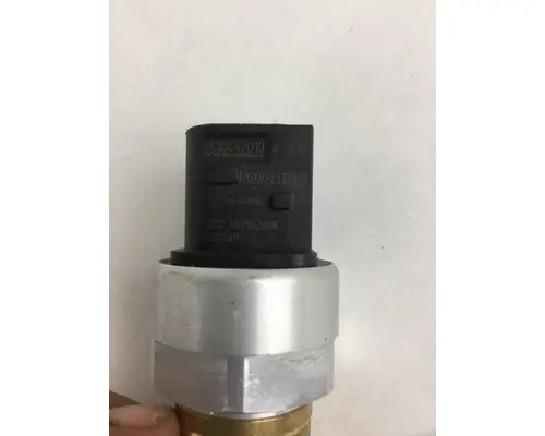MERCEDES MISC PRESSURE SWITCH