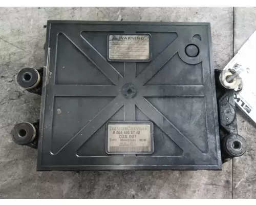 MERCEDES OM 460LA ENGINE CONTROL MODULE (ECM)