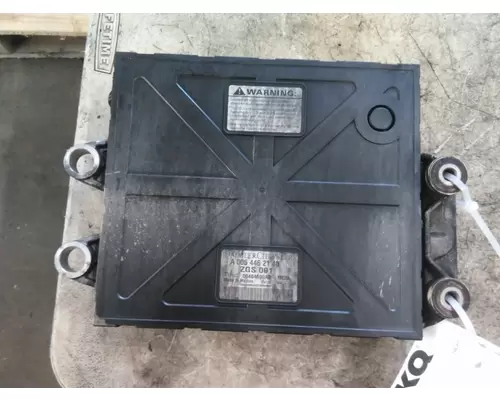 MERCEDES OM 460LA ENGINE CONTROL MODULE (ECM)