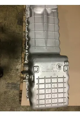 MERCEDES OM 460LA OIL PAN