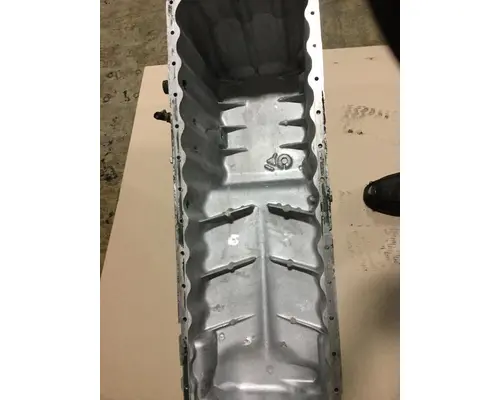 MERCEDES OM 460LA OIL PAN