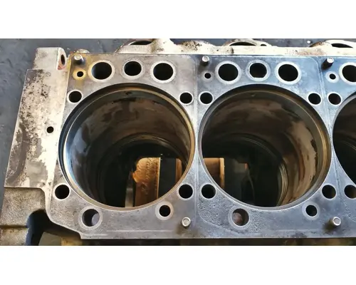 MERCEDES OM460LA Cylinder Block