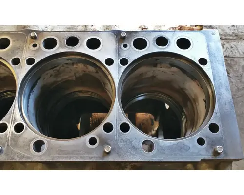 MERCEDES OM460LA Cylinder Block
