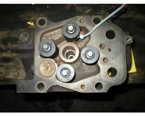 MERCEDES OM460LA Cylinder Head