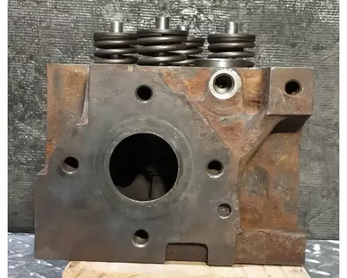 MERCEDES OM460LA Cylinder Head