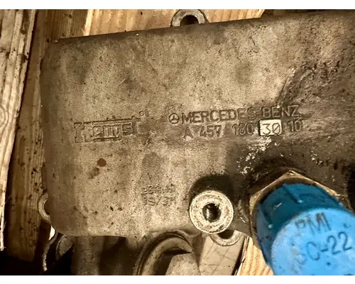 MERCEDES OM460LA Engine Oil Cooler