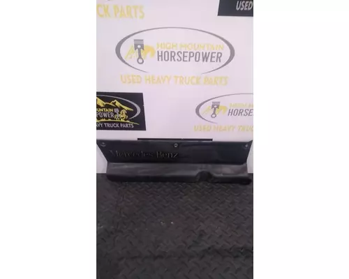 MERCEDES OM460LA Valve Coverengine cover