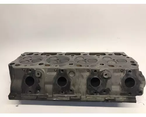 MERCEDES OM904 LA Engine Cylinder Head