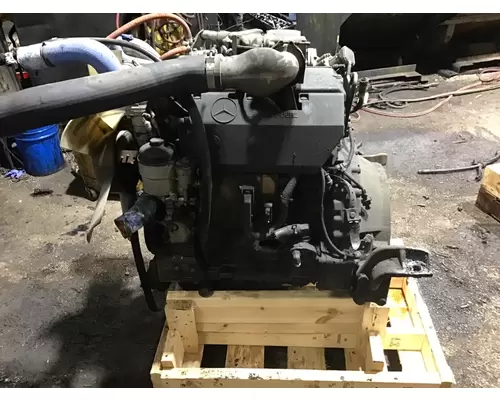 MERCEDES OM904LA Engine Assembly