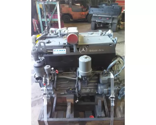 MERCEDES OM906-LA-MBE906 EPA 04 ENGINE ASSEMBLY