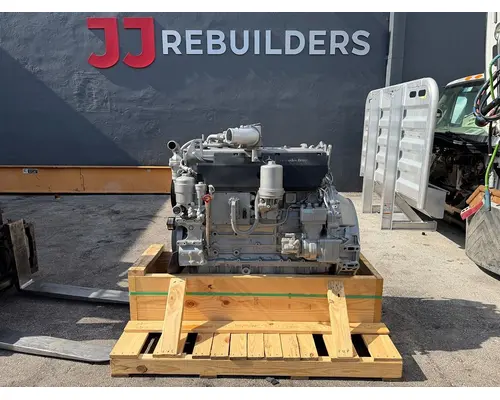 MERCEDES  Engine Assembly