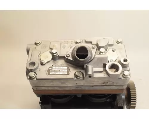 MERCEDES  Engine Pump