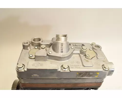 MERCEDES  Engine Pump