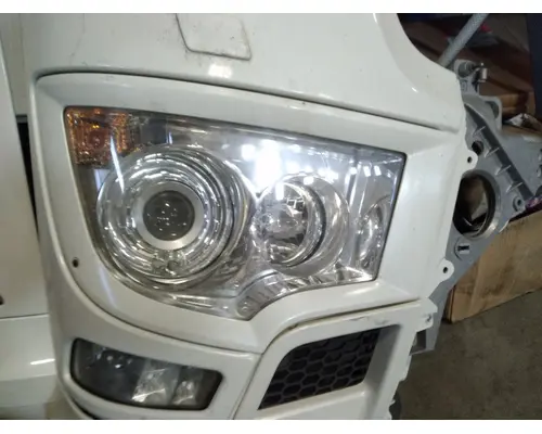 MERCEDES  HEADLAMP