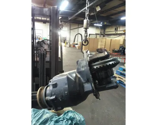 MERITOR-ROCKWELL MD2014XR215 DIFFERENTIAL ASSEMBLY FRONT REAR