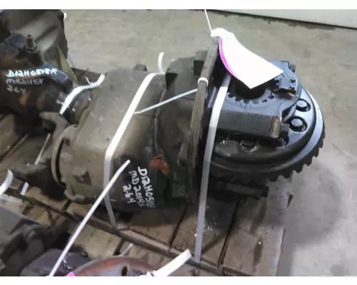 MERITOR-ROCKWELL MD2014XR264 DIFFERENTIAL ASSEMBLY FRONT REAR