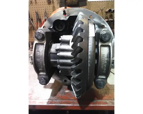 MERITOR-ROCKWELL MD2014XR285 DIFFERENTIAL ASSEMBLY FRONT REAR