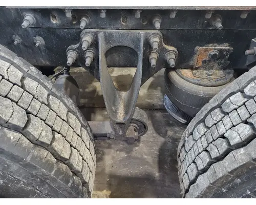 MERITOR-ROCKWELL MD2014XR325 MATCHED SET REARS