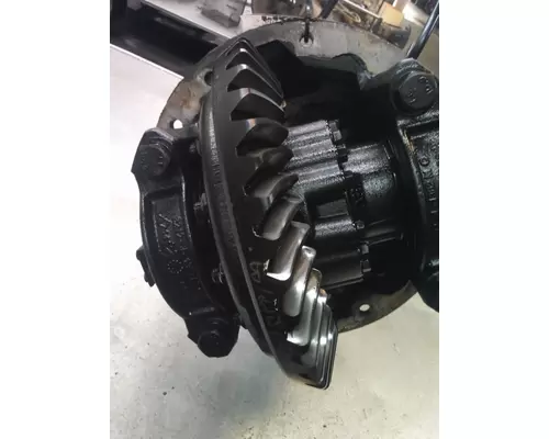 MERITOR-ROCKWELL MD2014XR342 DIFFERENTIAL ASSEMBLY FRONT REAR