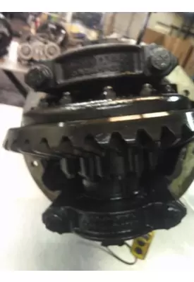 MERITOR-ROCKWELL MD2014XR355 DIFFERENTIAL ASSEMBLY FRONT REAR