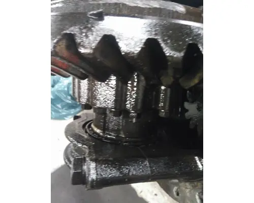 MERITOR-ROCKWELL MD2014XR355 DIFFERENTIAL ASSEMBLY FRONT REAR