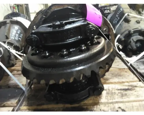 MERITOR-ROCKWELL MD2014XR355 DIFFERENTIAL ASSEMBLY FRONT REAR