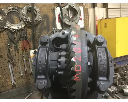 MERITOR-ROCKWELL MD2014XR488 DIFFERENTIAL ASSEMBLY FRONT REAR