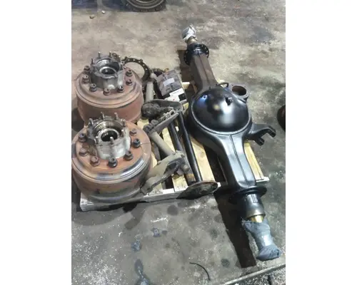 MERITOR-ROCKWELL MD2014X AXLE HOUSING, REAR (FRONT)