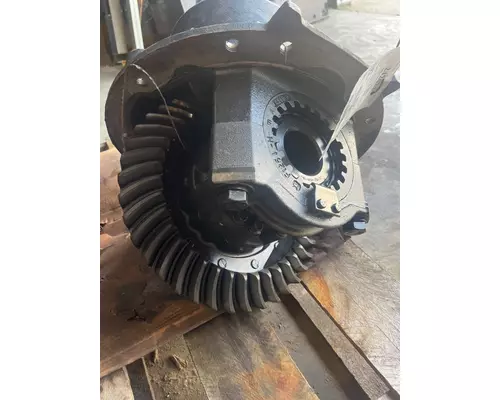MERITOR/ROCKWELL MT-40-14X Cutoff Assembly (Complete With Axles)
