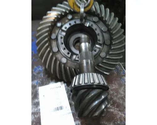 MERITOR-ROCKWELL RD20145 RING GEAR AND PINION