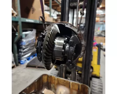 MERITOR/ROCKWELL RS-23-160 Cutoff Assembly (Complete With Axles)