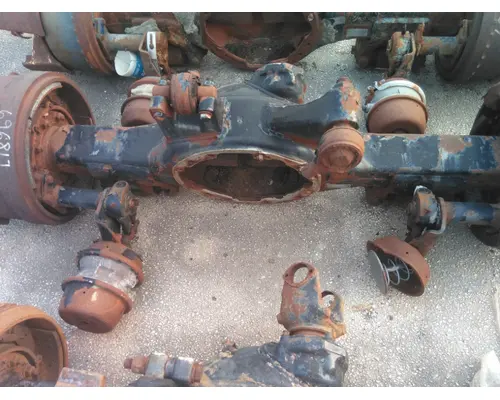 MERITOR-ROCKWELL RT40145F AXLE HOUSING, REAR (FRONT)