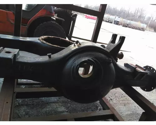 MERITOR-ROCKWELL SQ100F AXLE HOUSING, REAR (FRONT)