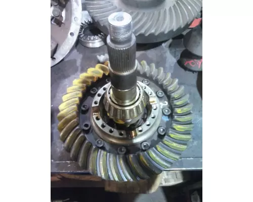 MERITOR-ROCKWELL SQHPF RING GEAR AND PINION