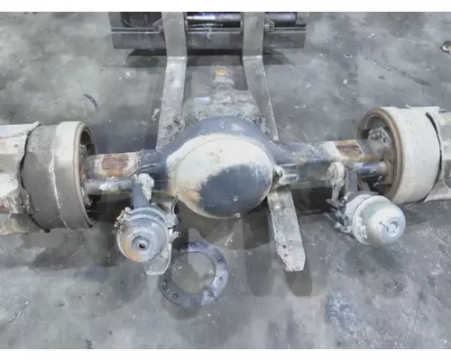 MERITOR-ROCKWELL U240 AXLE ASSEMBLY, REAR (REAR)