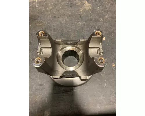 MERITOR 1710 HR Yoke