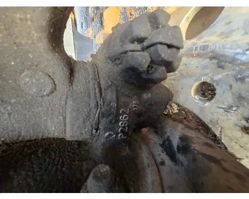 MERITOR 338 Spindle  Knuckle, Front