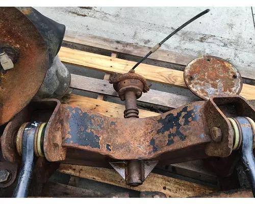 MERITOR 4900 Tag Axle