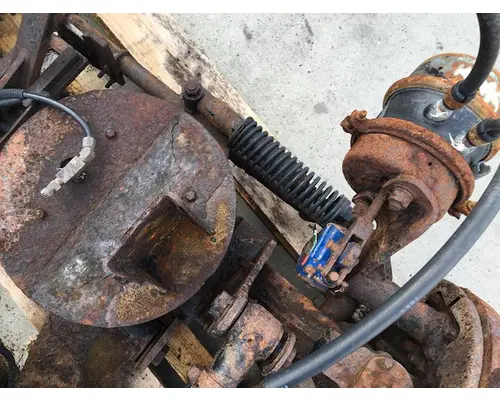 MERITOR 4900 Tag Axle