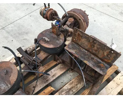 MERITOR 4900 Tag Axle