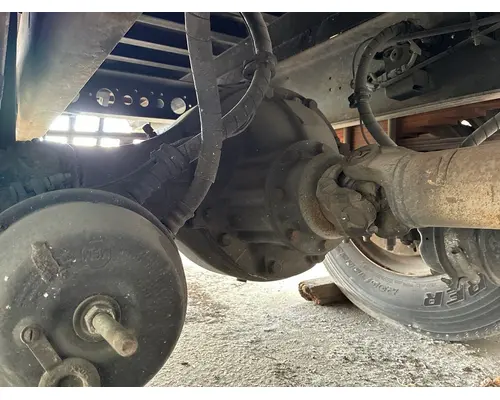 MERITOR 5.57 Axle Assembly, Rear (Light Duty)
