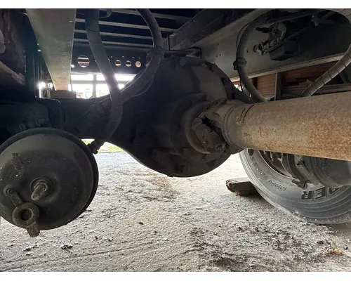 MERITOR 5.57 Axle Assembly, Rear (Light Duty)